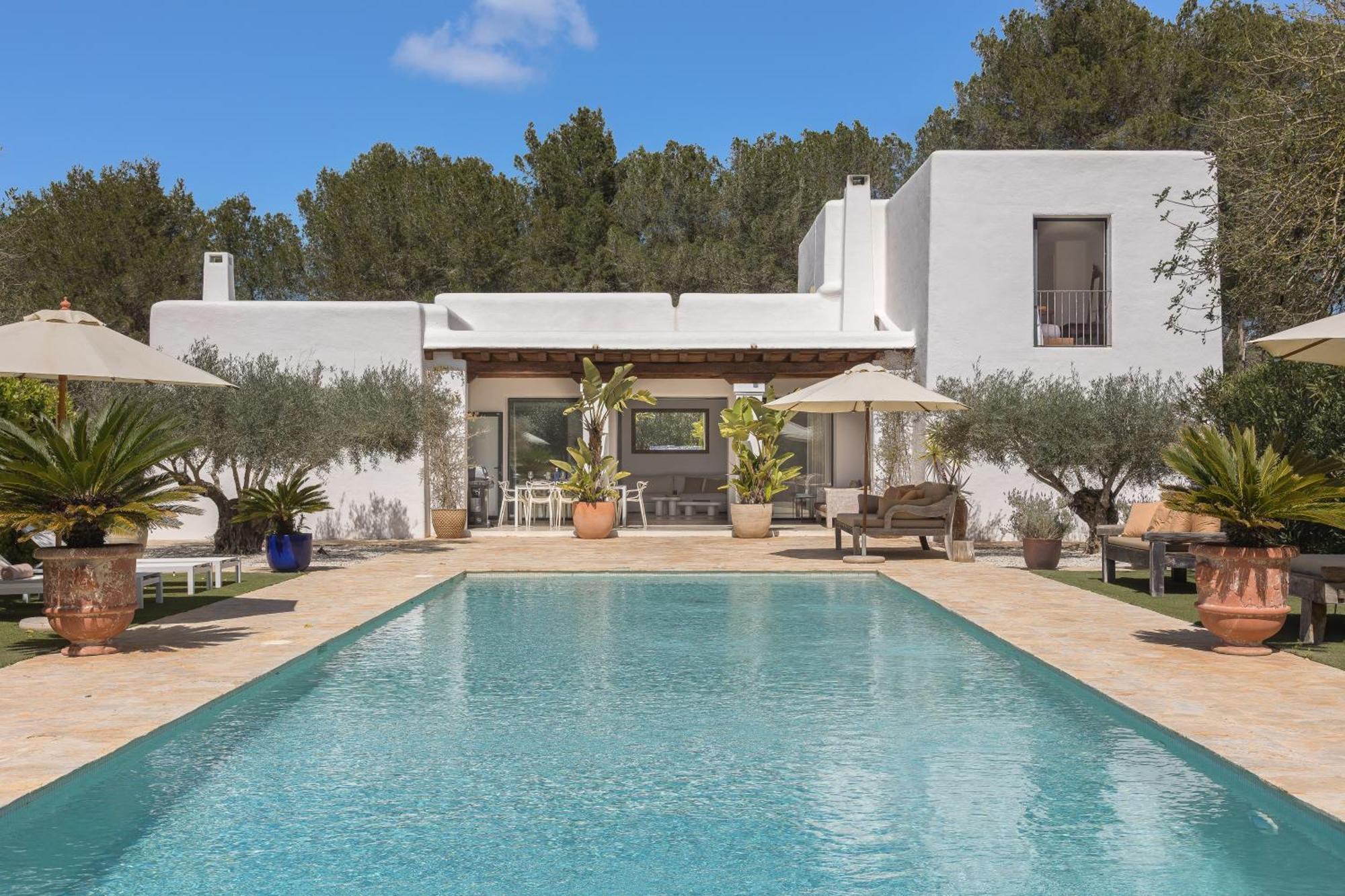 Elegant Blakstad In Ibizas Heart I 4 Bedrooms Private Pool Fenced Villa
